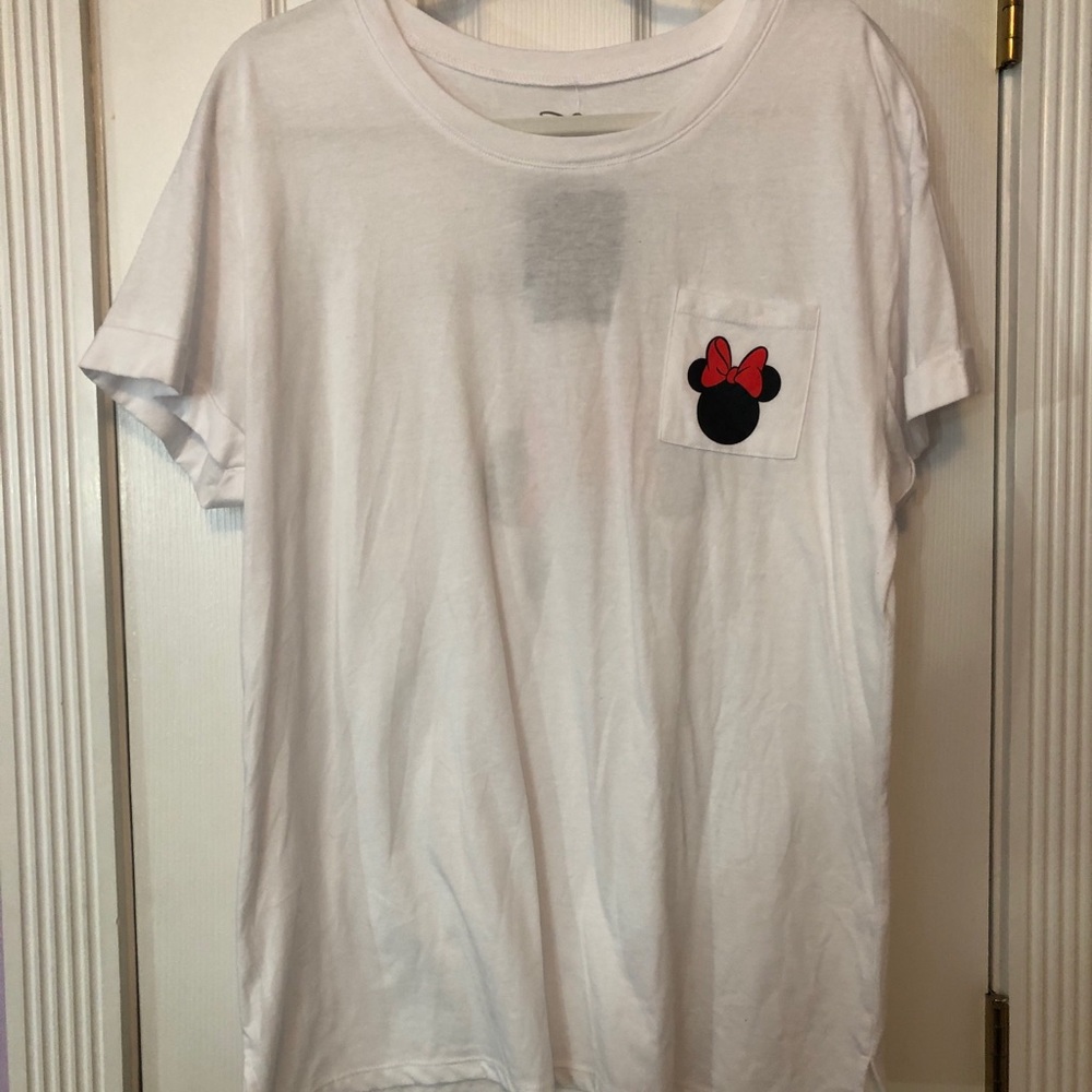 Minnie Mouse tshirt